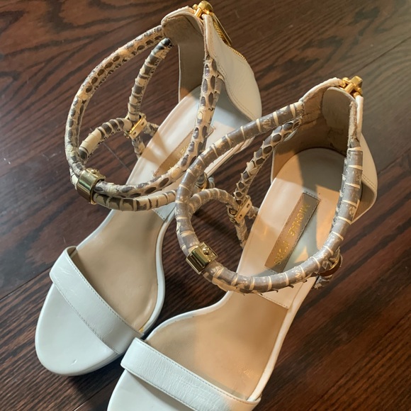 Michael Kors white and animal print shoes - Picture 4 of 5
